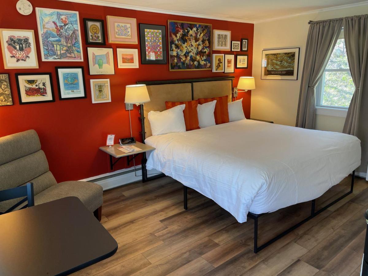 Sleep Woodstock Motel מראה חיצוני תמונה